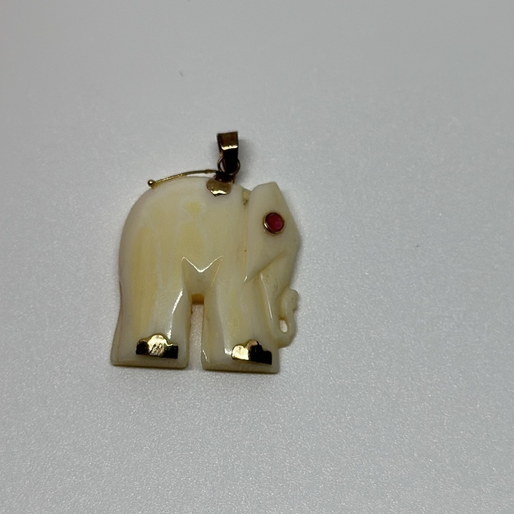 14k Real Solid Gold Ruby Stone Elephant Pendant - image 4